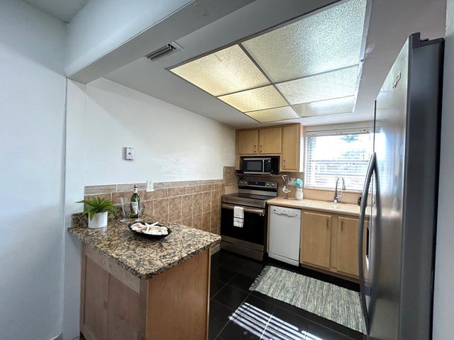 5 of 59 - 2522 Emory Drive E #i, West Palm Beach, FL
