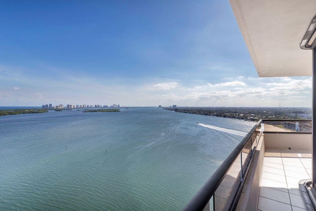 4 of 27 - 100 Lakeshore Dr #1753, North Palm Beach, FL