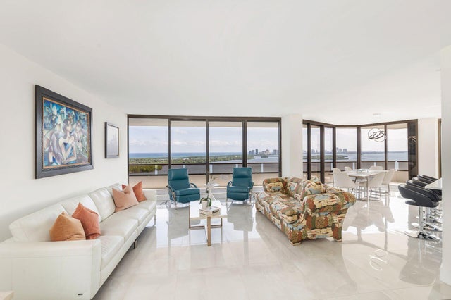 5 of 27 - 100 Lakeshore Dr #1753, North Palm Beach, FL
