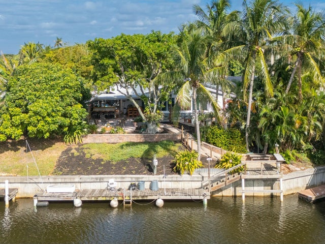 1 of 12 - 300 Arlington Rd, West Palm Beach, FL