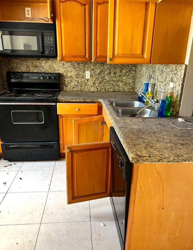 3 of 5 - 1201 Ne 191st Street #g312, Miami, FL