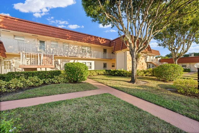 3 of 27 - 12007 Poinciana Boulevard #102, Royal Palm Beach, FL