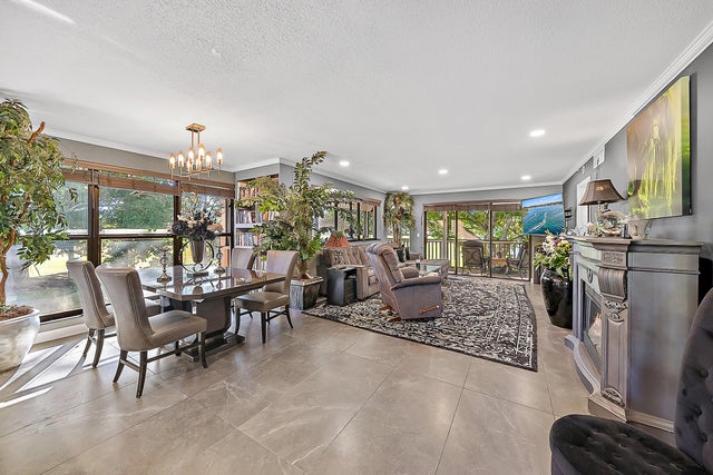 2 of 24 - 422 Brackenwood Lane S, Palm Beach Gardens, FL