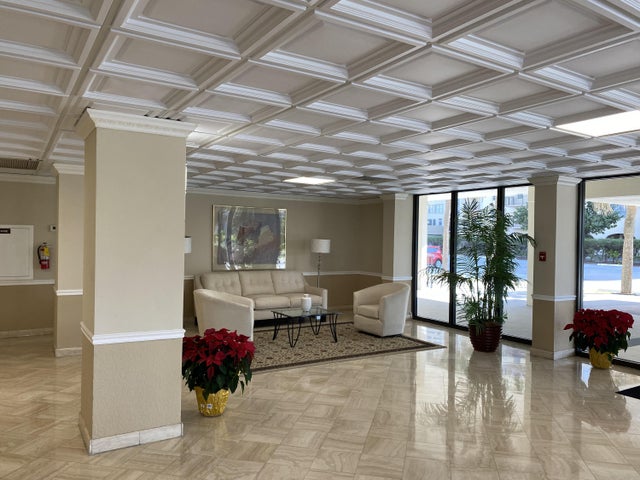 4 of 39 - 3460 S Ocean Boulevard #608, Palm Beach, FL