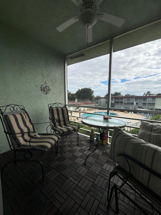 4 of 14 - 3400 Springdale Blvd #307, Palm Springs, FL