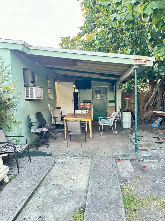 2 of 10 - 116 Sw 11th Avenue, Delray Beach, FL