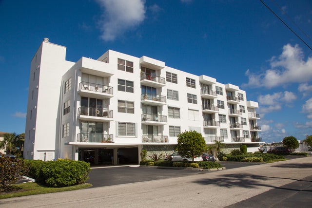 2 of 11 - 301 Croton Avenue #205, Lantana, FL
