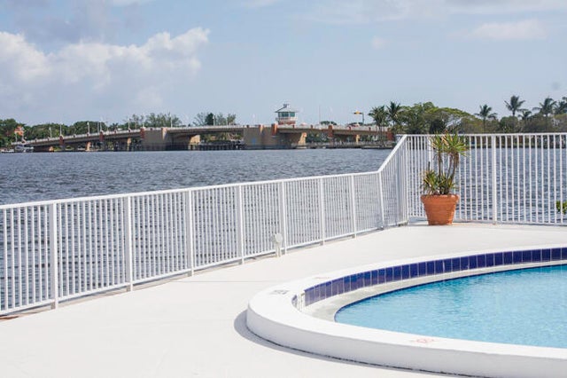 4 of 11 - 301 Croton Avenue #205, Lantana, FL