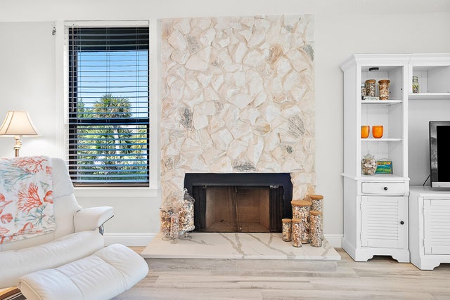 4 of 41 - 4100 N Highway A1a #315, Hutchinson Island, FL