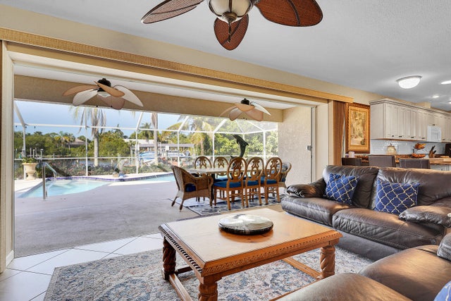 3 of 64 - 622 Sw Pine Tree Lane, Palm City, FL