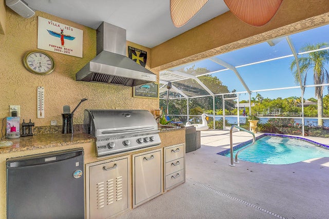 4 of 64 - 622 Sw Pine Tree Lane, Palm City, FL