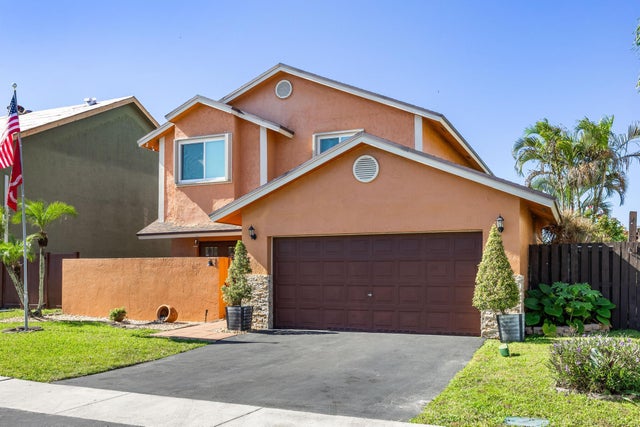 1 of 48 - 940 Sw 96th Avenue, Pembroke Pines, FL