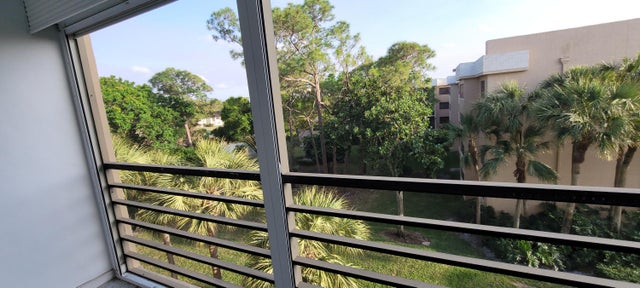 2 of 16 - 4700 Lucerne Lakes Boulevard #407, Lake Worth, FL