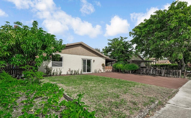 3 of 30 - 3587 Old Boynton Road, Boynton Beach, FL