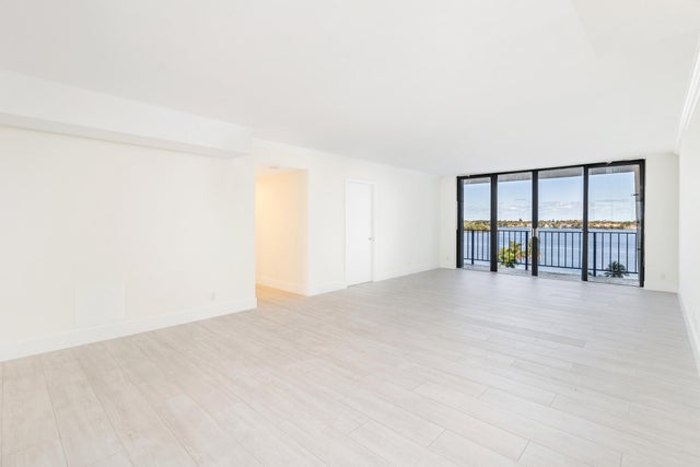 4 of 25 - 3800 Washington Road #712, West Palm Beach, FL