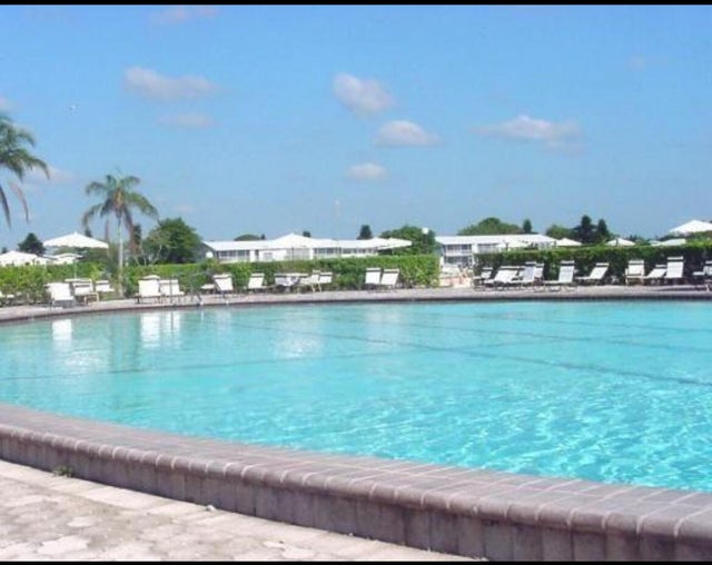 2 of 16 - 128 Windsor F, West Palm Beach, FL