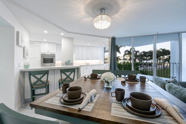 1 of 24 - 3800 Washington Road #211, West Palm Beach, FL