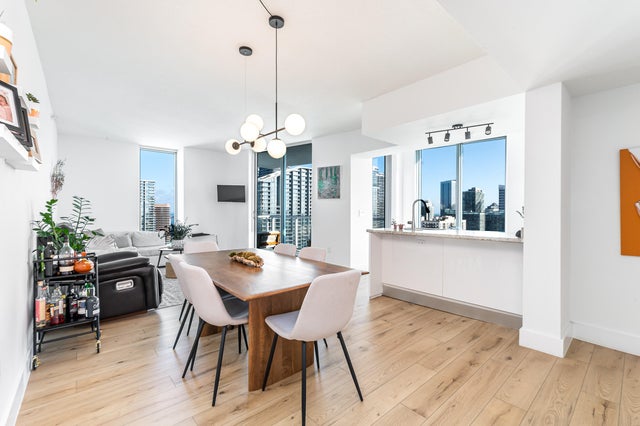 1 of 51 - 185 Sw 7th Street #4012, Miami, FL