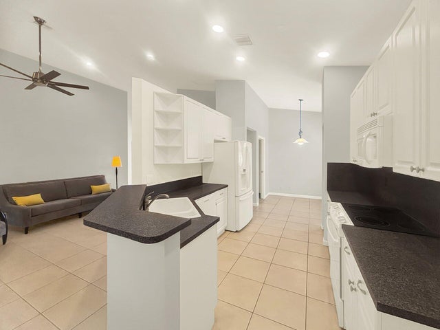 5 of 21 - 318 Nw Toscane Trail, Port Saint Lucie, FL