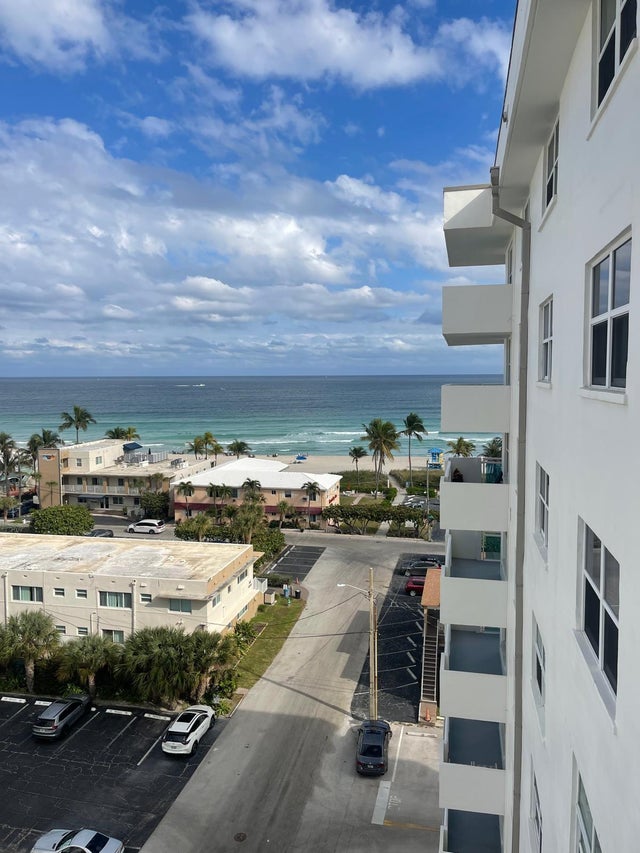4 of 33 - 1701 S Ocean Drive #902, Hollywood, FL