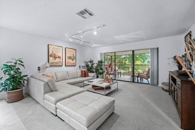 4 of 46 - 20 Westgate Lane #b, Boynton Beach, FL