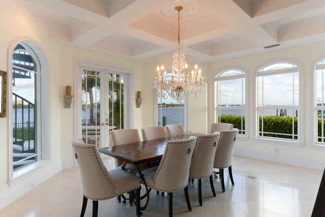4 of 28 - 7-9 Duke Dr, Lake Worth Beach, FL