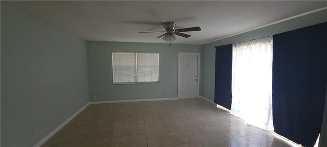 3 of 18 - 412 7th Rd Sw, Vero Beach, FL