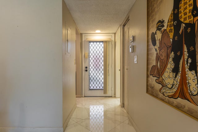 5 of 37 - 5250 Las Verdes Cir Circle #116, Delray Beach, FL
