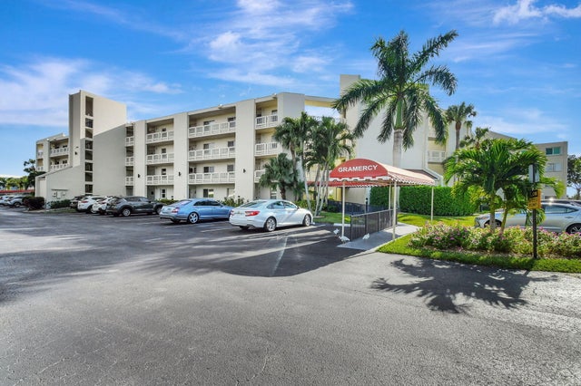 2 of 67 - 6768 10th Avenue N #113, Lake Worth, FL
