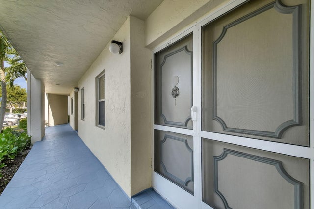 4 of 67 - 6768 10th Avenue N #113, Lake Worth, FL