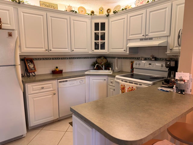 2 of 17 - 321 Knotty Pine Circle #a-2, Greenacres, FL