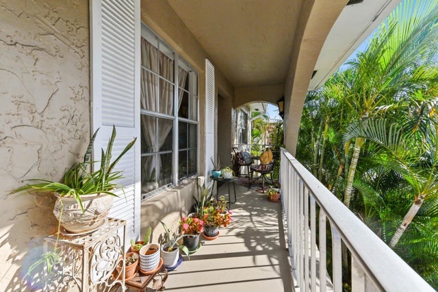 3 of 39 - 13960 Via Flora #h, Delray Beach, FL