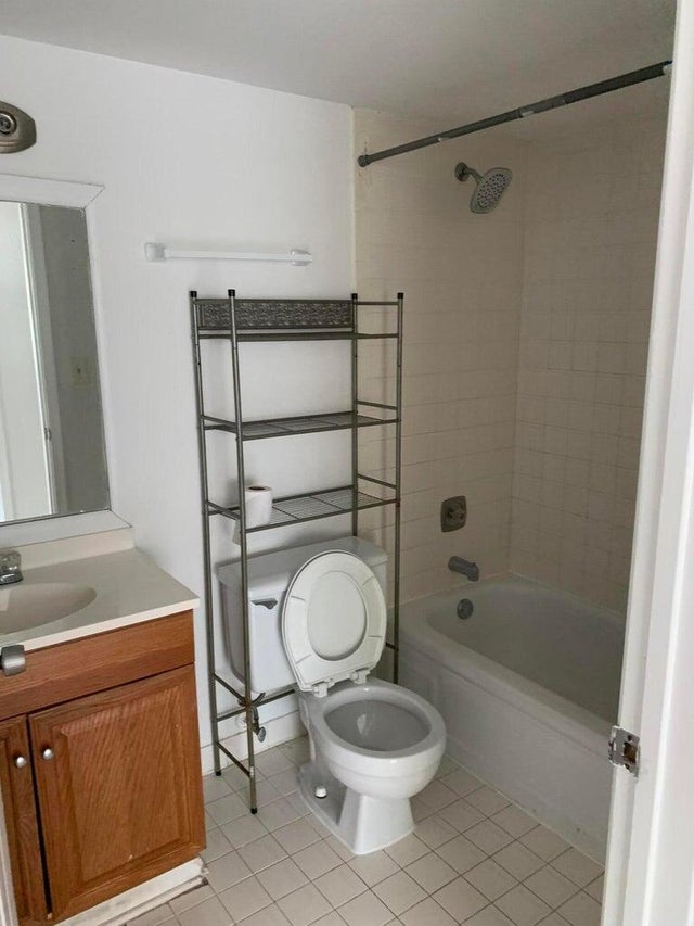 5 of 9 - 2050 N Congress Avenue #301, West Palm Beach, FL