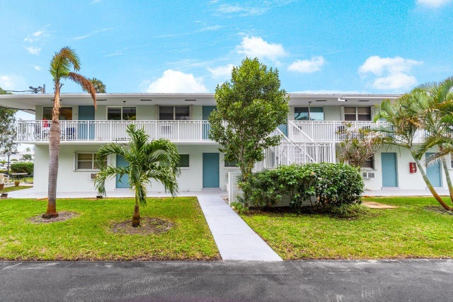 2 of 33 - 2420 S Federal Highway #19, Boynton Beach, FL