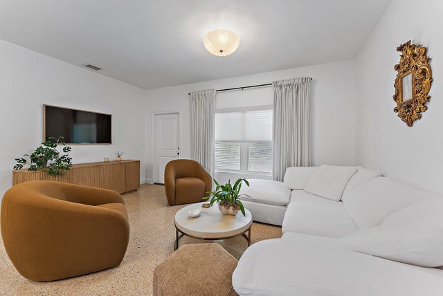 4 of 52 - 513 E Whitney Drive, Jupiter, FL