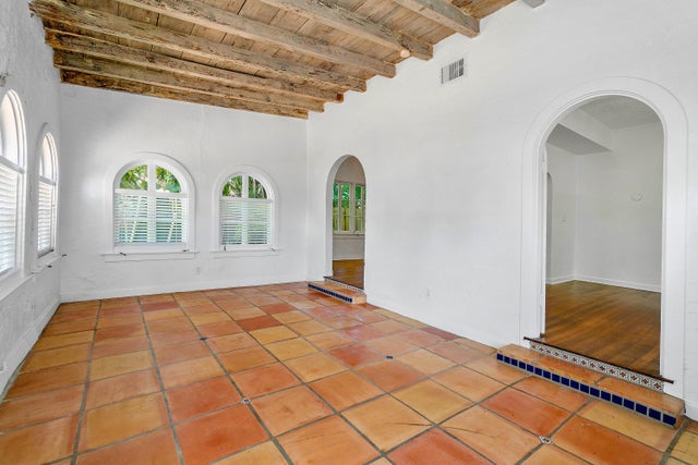 4 of 37 - 333 Marlborough Rd, West Palm Beach, FL
