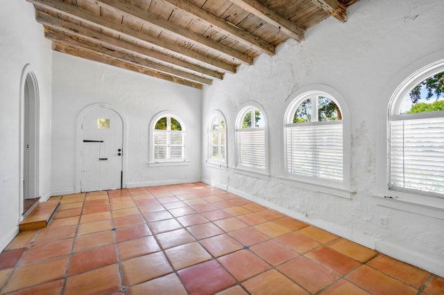 5 of 37 - 333 Marlborough Rd, West Palm Beach, FL