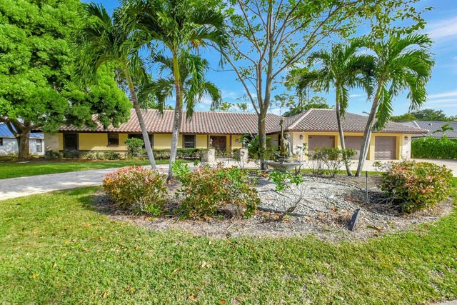 1 of 59 - 581 S Country Club Drive, Atlantis, FL