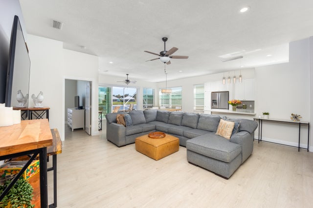 4 of 35 - 2872 Sw Brighton Wy, Palm City, FL