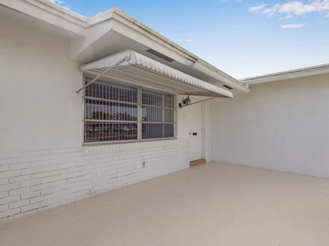 3 of 28 - 2016 Sw Golf Lane, Boynton Beach, FL