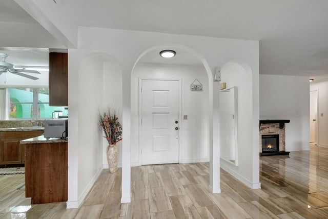 5 of 26 - 702 Sw 23rd Terrace, Boynton Beach, FL