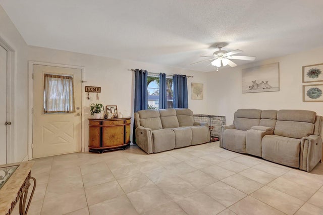 5 of 37 - 1285 Sw Avens Street, Port Saint Lucie, FL