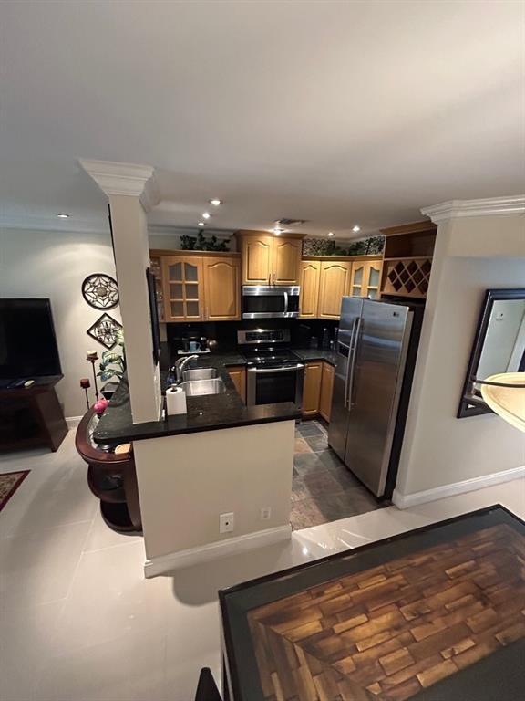 5 of 18 - 9141 Sunrise Lakes Boulevard #208, Sunrise, FL