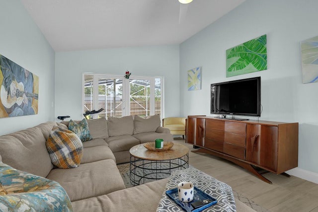 5 of 42 - 538 Riverside Drive, Palm Beach Gardens, FL