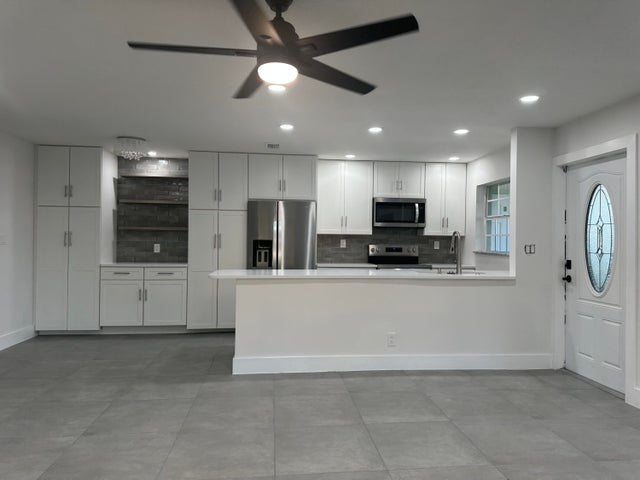 1 of 28 - 203 Manatee Lane #a, Fort Pierce, FL
