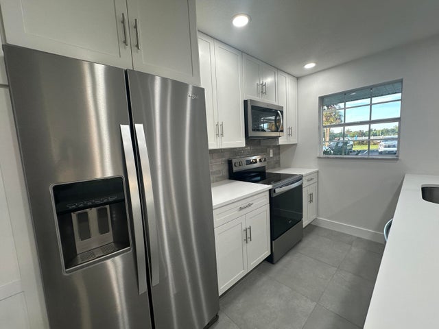 2 of 28 - 203 Manatee Lane #a, Fort Pierce, FL