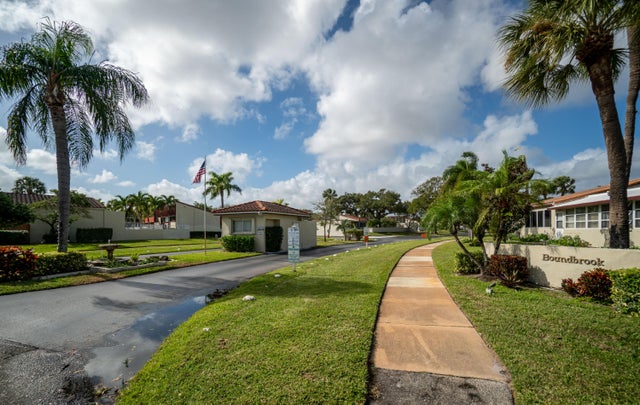 3 of 39 - 2528 Boundbrook Drive S #208, West Palm Beach, FL