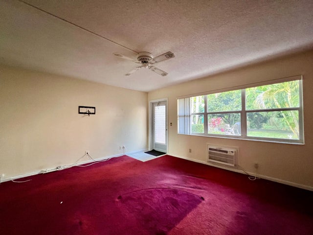 2 of 16 - 219 Dorchester J, West Palm Beach, FL