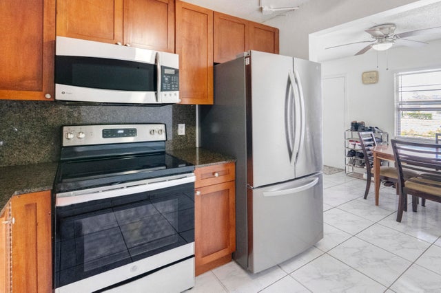 5 of 15 - 13550 Sw 6th Court #111a, Pembroke Pines, FL