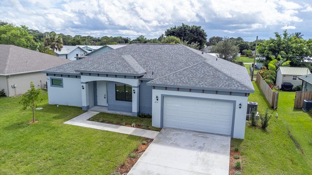 2 of 56 - 850 Sw Abingdon Avenue, Port Saint Lucie, FL